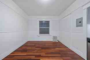 1008 Larkin - Photo 1 of 1