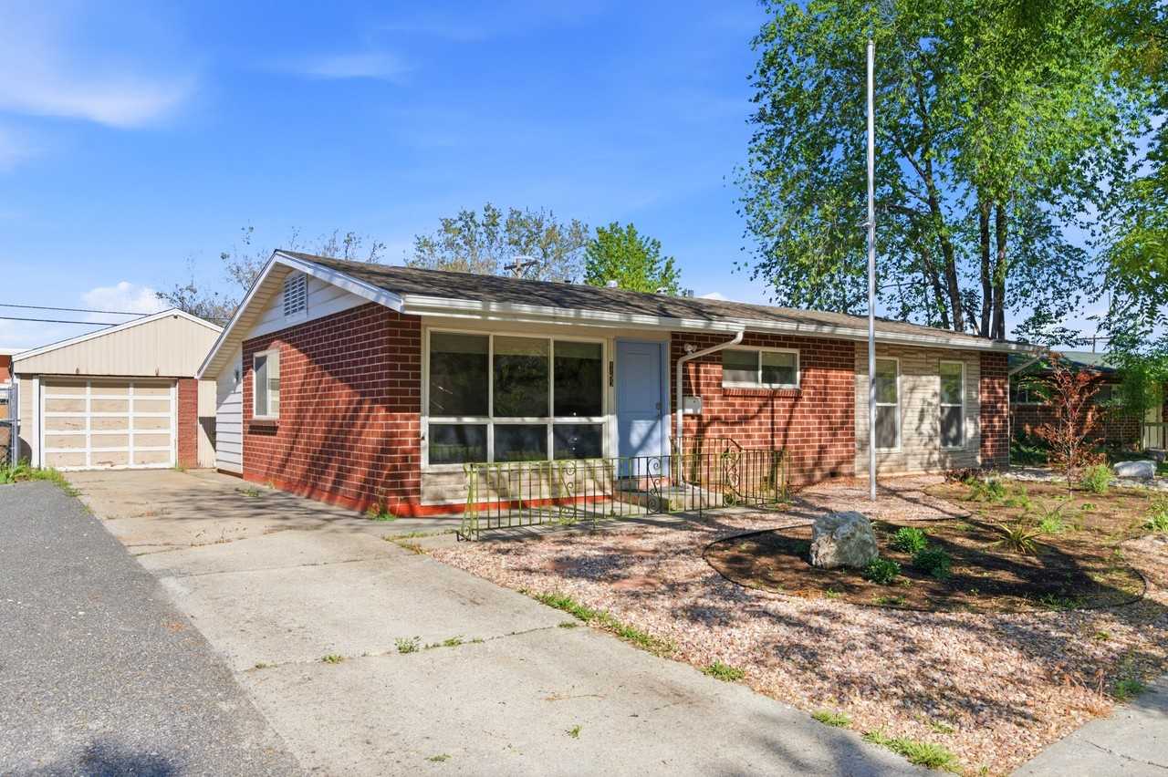 1153 N Buccaneer Dr #1 - Photo 4 of 46