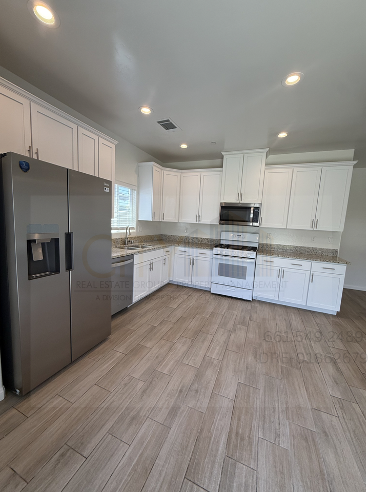 3915 Costa Del Sol Ln #1 - Photo 5 of 14