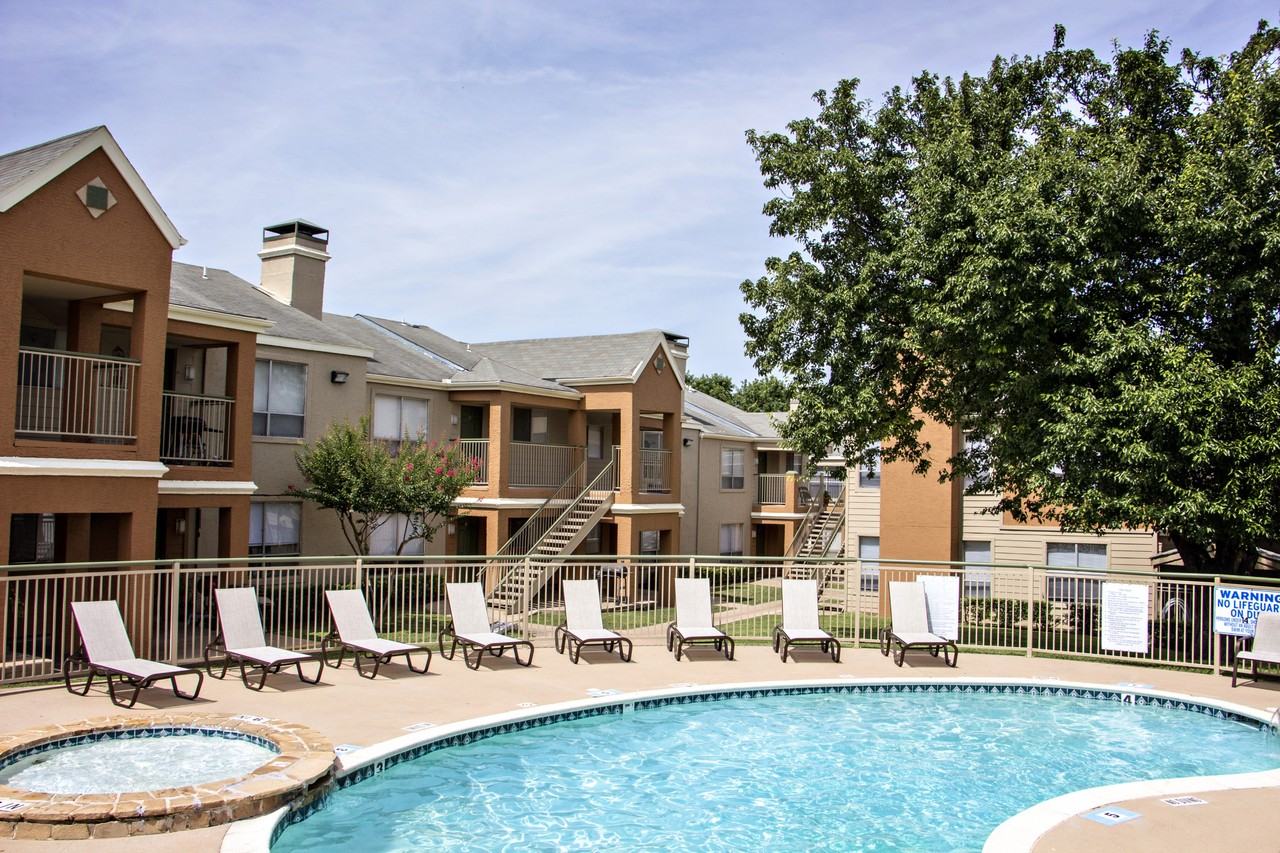 Amber Dawn Apartments - Photo 7 of 29