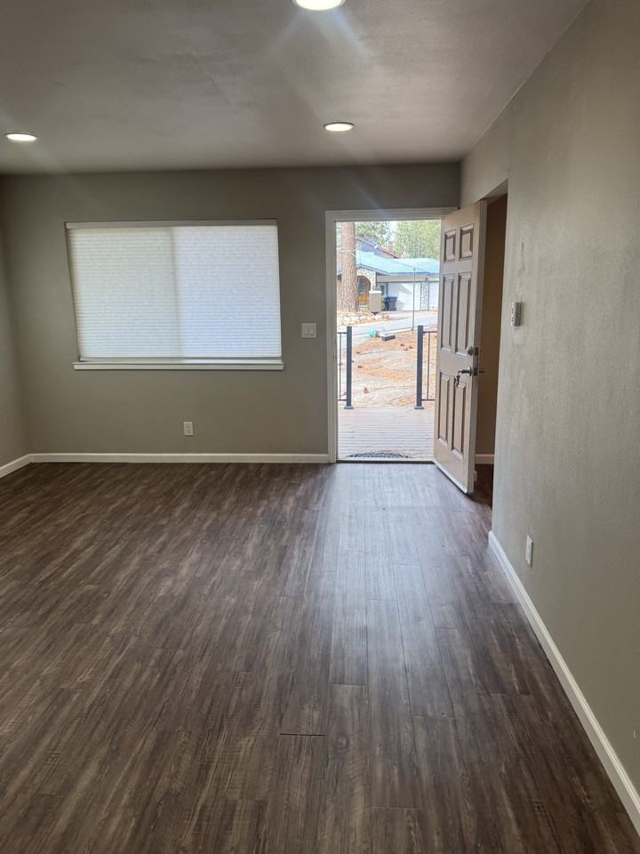 3462 Anne St #1 - Photo 5 of 17