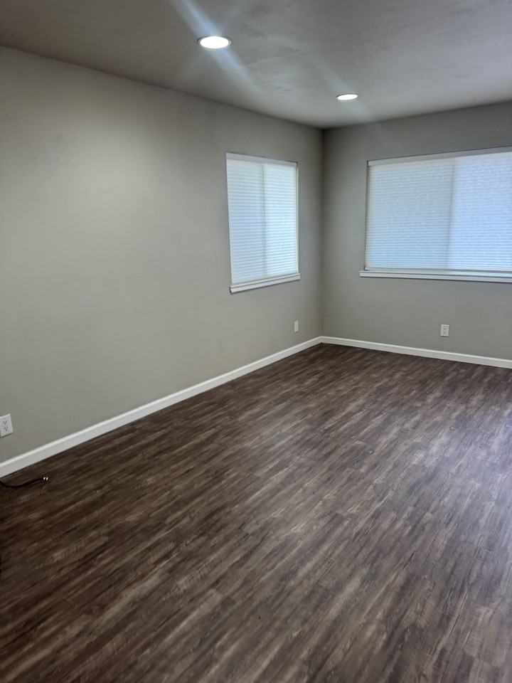 3462 Anne St #1 - Photo 7 of 17