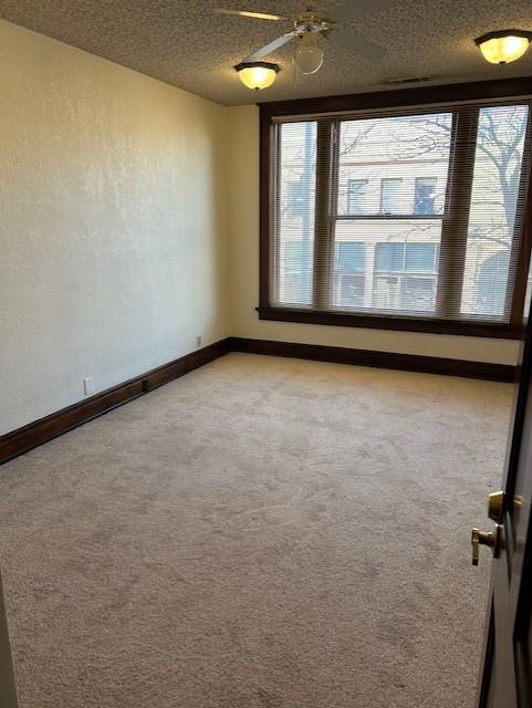 119 1/2 N Broadway - 3 #3 - Photo 7 of 10