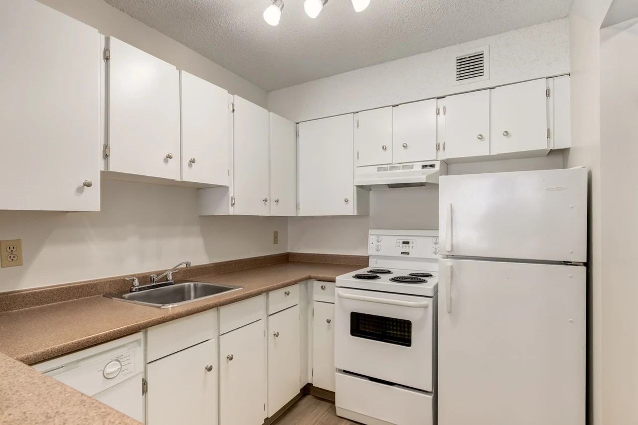 Cedarvilla Apartments - Photo 3 of 50
