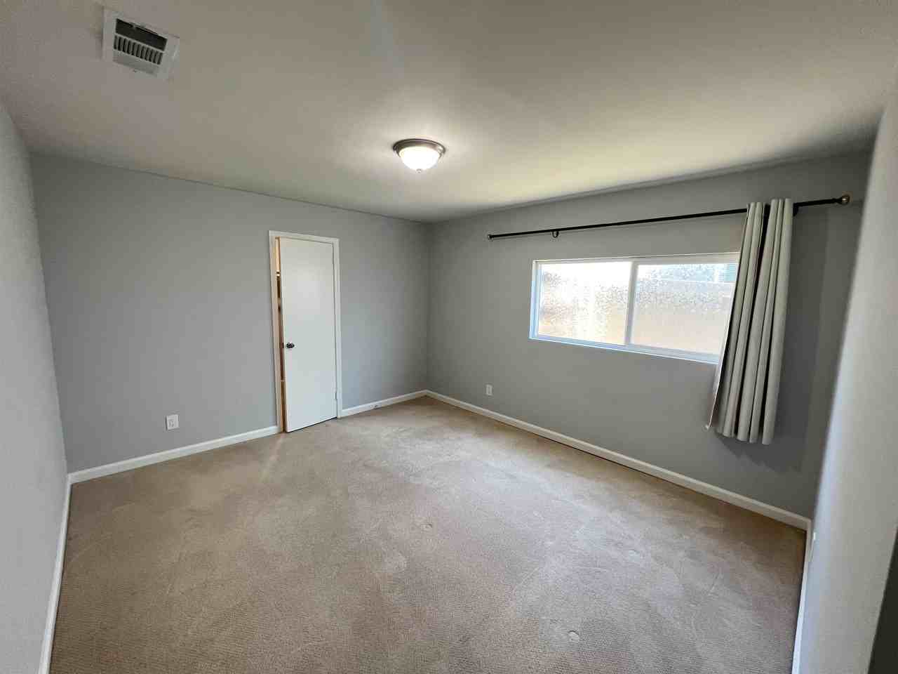 1017 Delaware St #1 - Photo 4 of 13