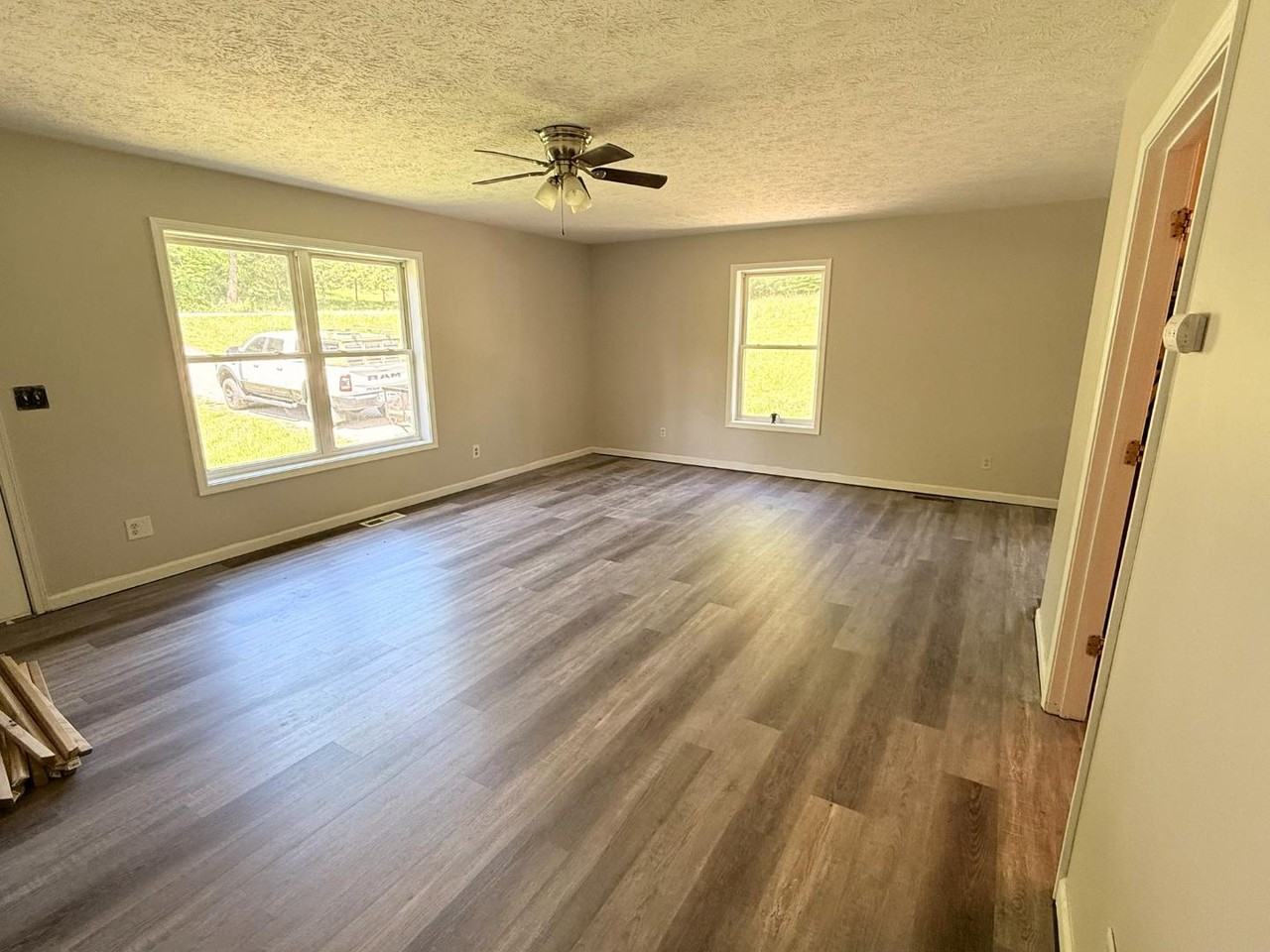 2156 Yellow Sulphur Rd - Photo 3 of 12