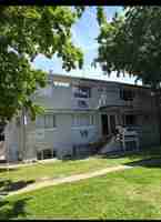 featured image of 107 E 9th St