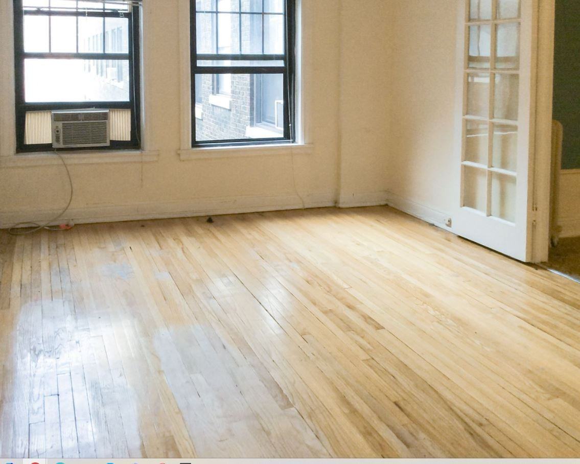 W Briar Pl & N Broadway - Photo 3 of 10