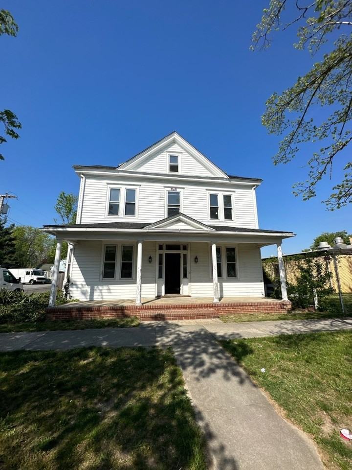 513 Atlantic Ave