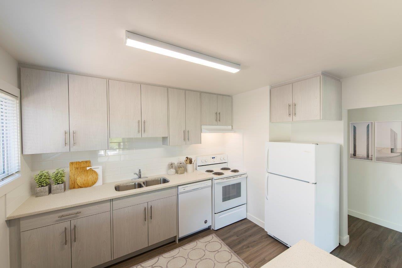 Amherst Apartments - Photo 7 of 34