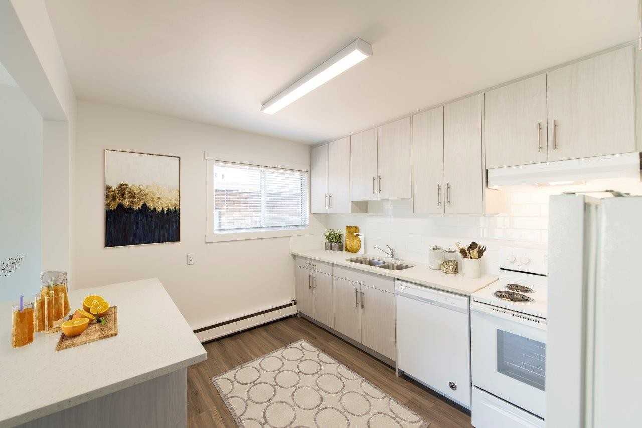 Amherst Apartments - Photo 2 of 24