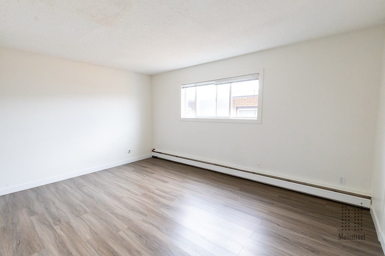 Amherst Apartments - Photo 5 of 24