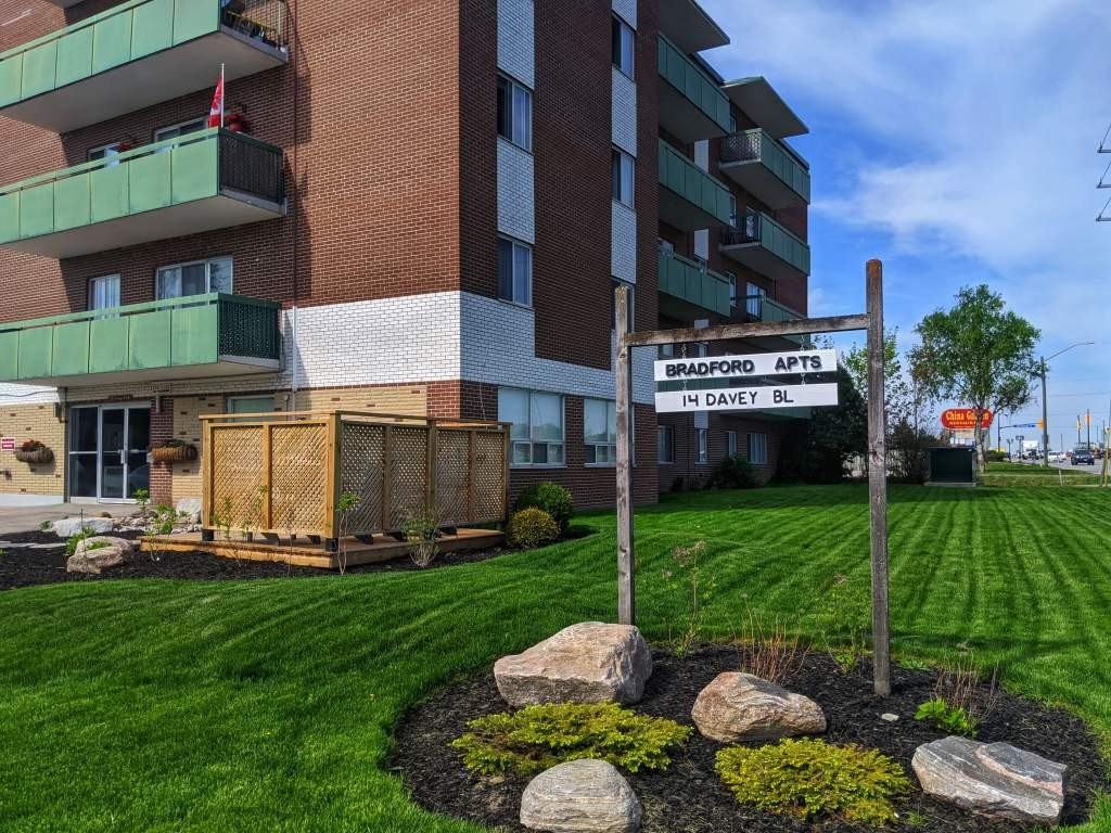 Bradford Apartments - Photo 2 of 4