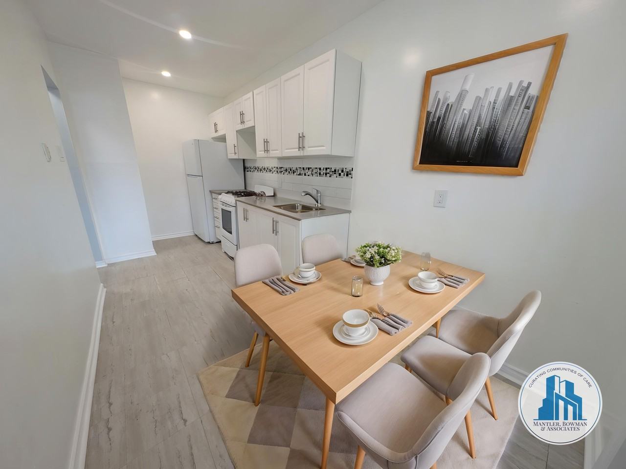 Queen Street Apartments - Photo 4 of 9