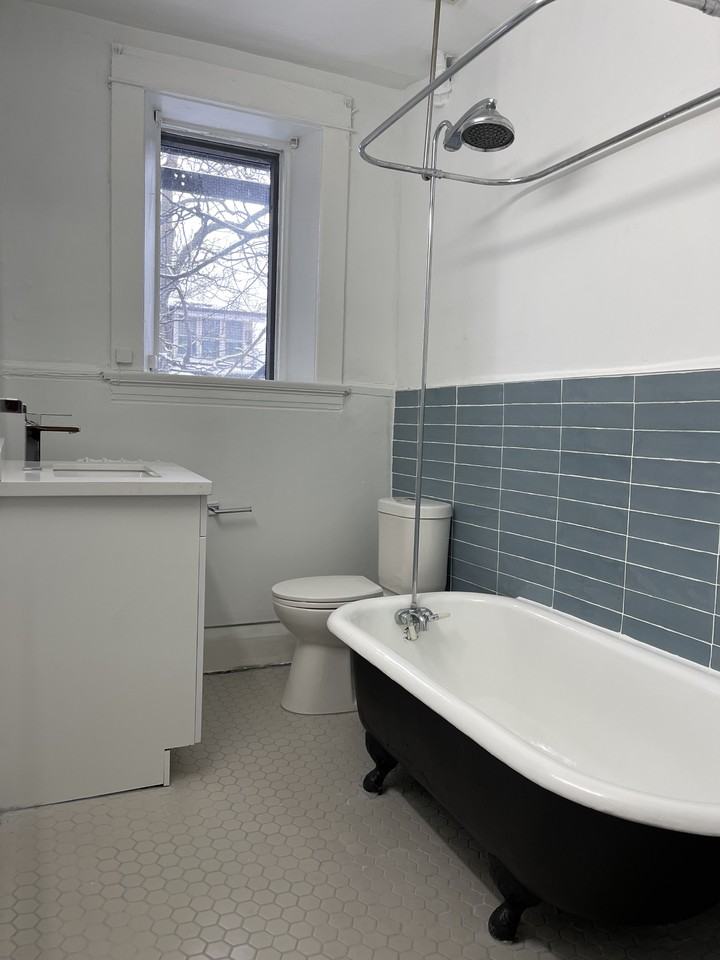 310 Roncesvalles Avenue - Photo 6 of 15