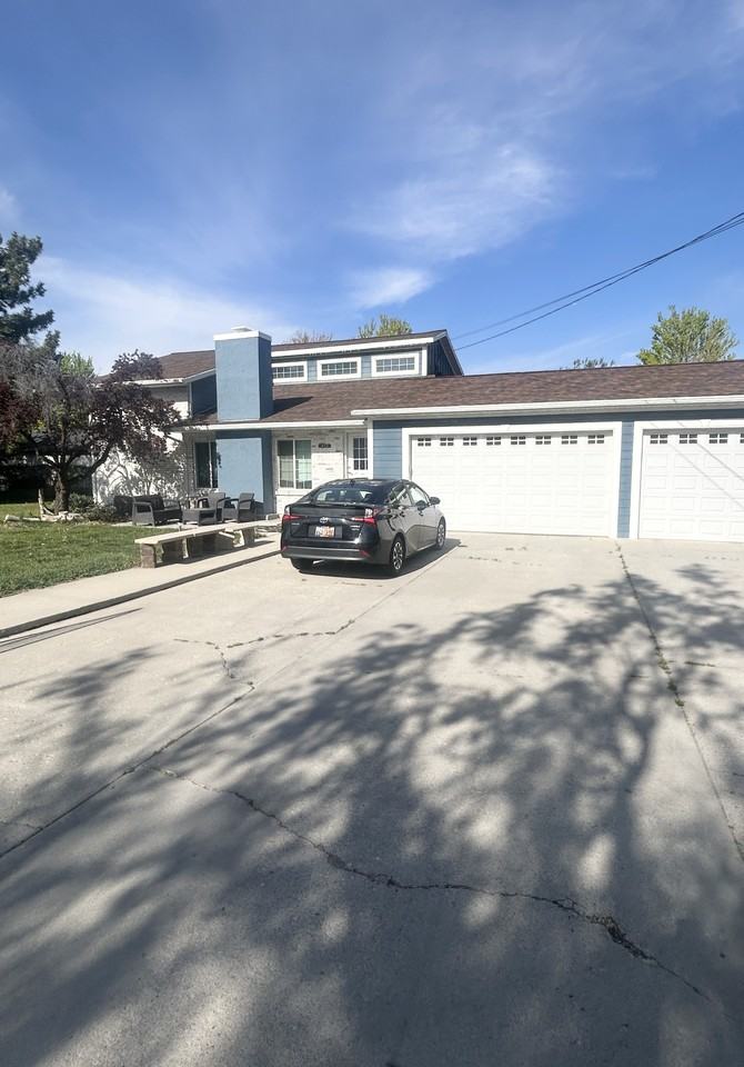 453 E Fort Union Blvd #1