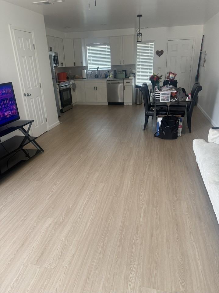 419 Mullican St #1 - Photo 5 of 6