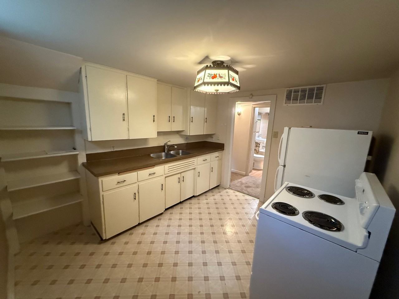 809 S 7th - 1/2 #1-2 - Photo 4 of 16