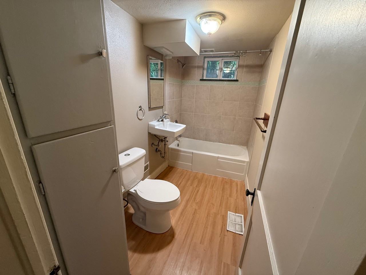 809 S 7th - 1/2 #1-2 - Photo 5 of 16