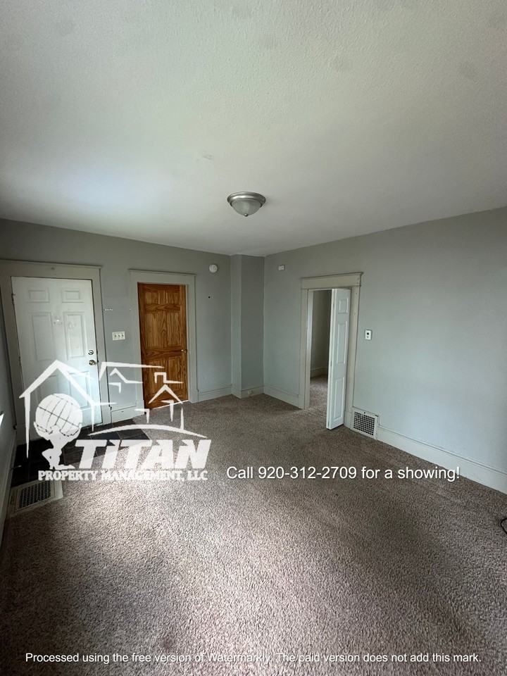 426 W 9th Ave #1 - Photo 3 of 11