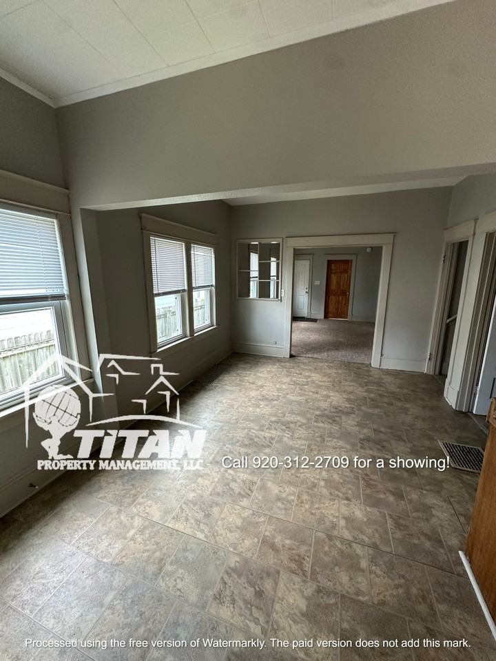 426 W 9th Ave #1 - Photo 4 of 11