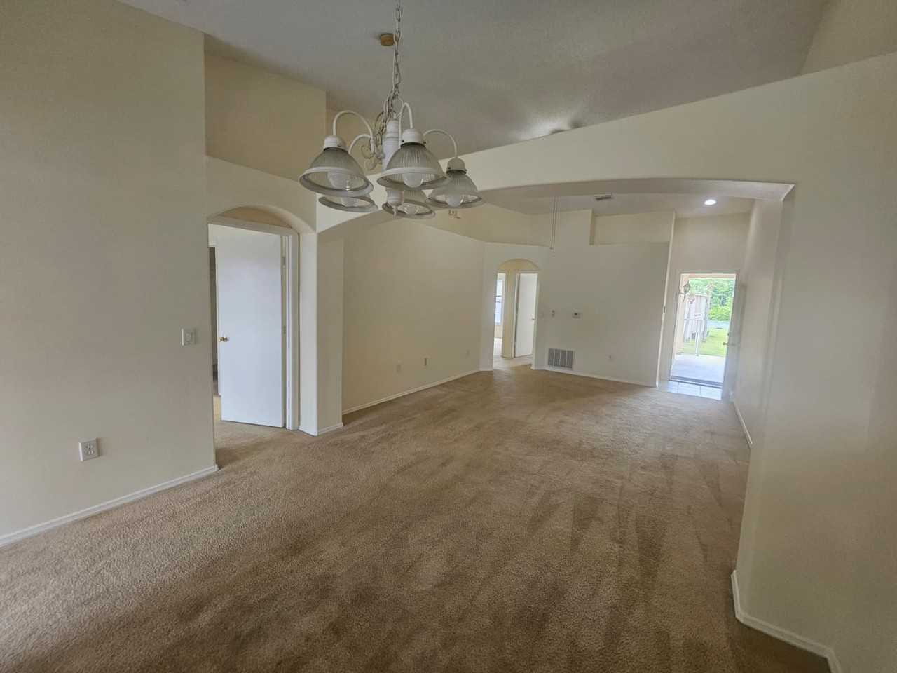 13415 Fairway Glen Dr #1 - Photo 5 of 21