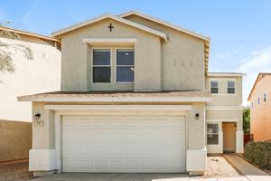 featured image of 1552 E Maryland Pl