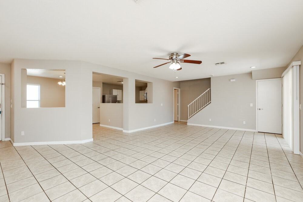 1552 E Maryland Pl - Photo 6 of 17