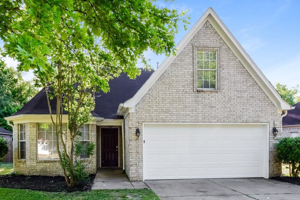 5604 Corvin Ln - Photo 4 of 17