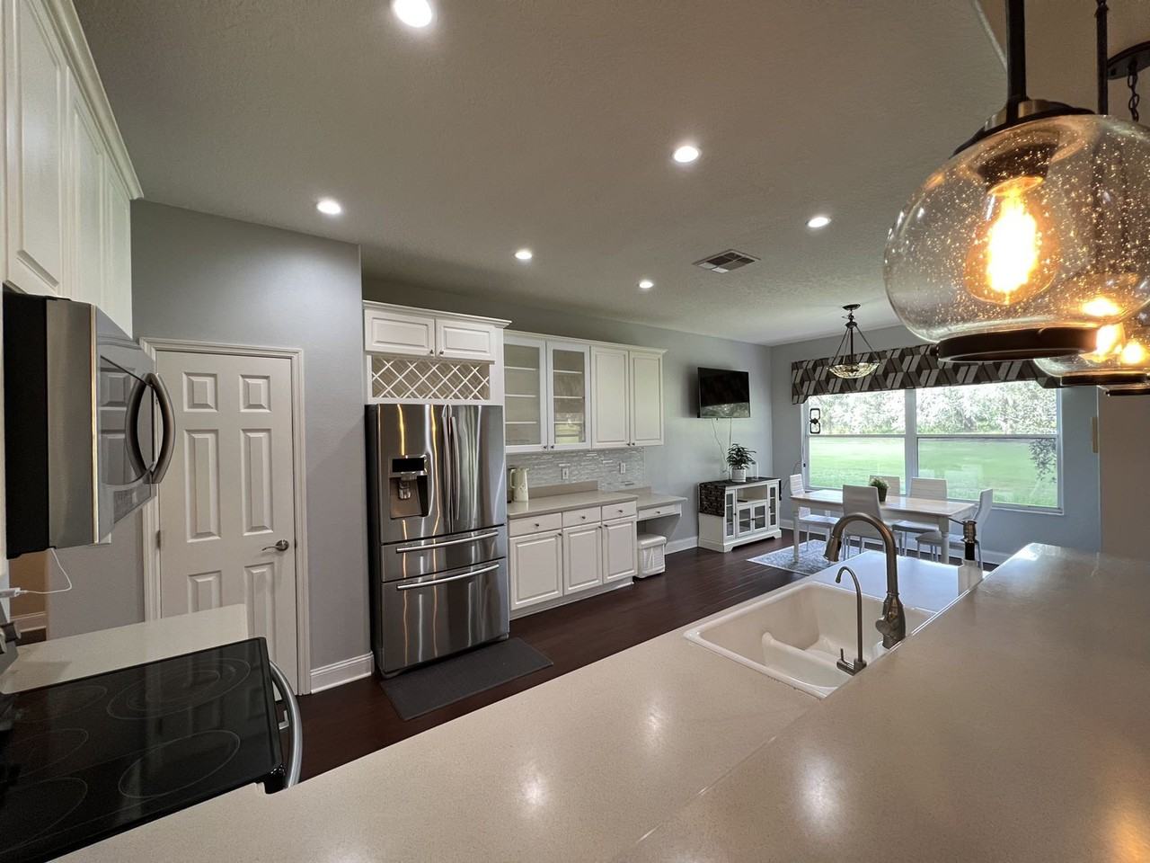 1565 The Oaks Blvd #1 - Photo 4 of 33