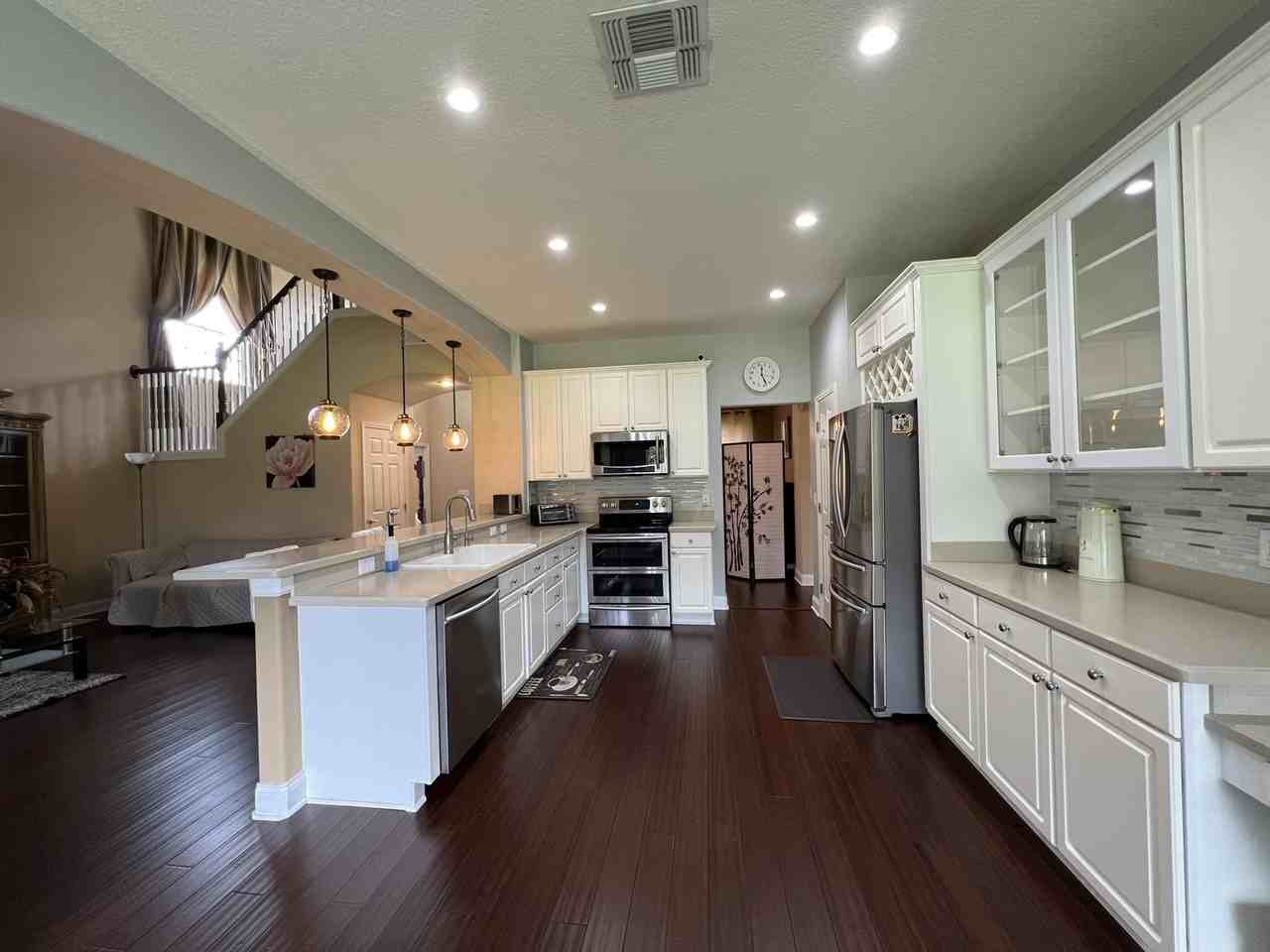 1565 The Oaks Blvd #1 - Photo 6 of 33