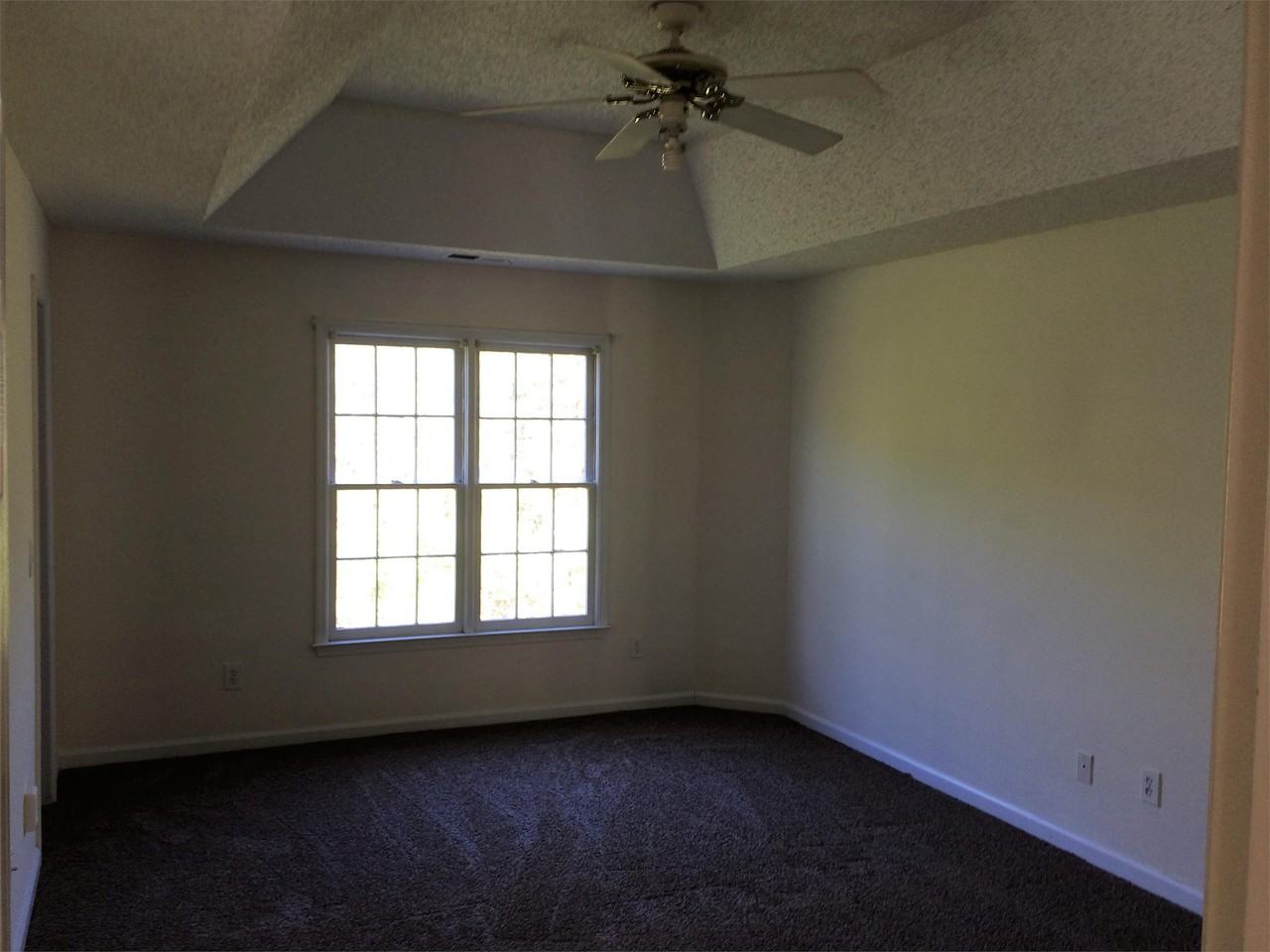 1820 Fairfax Dr #1 - Photo 5 of 13