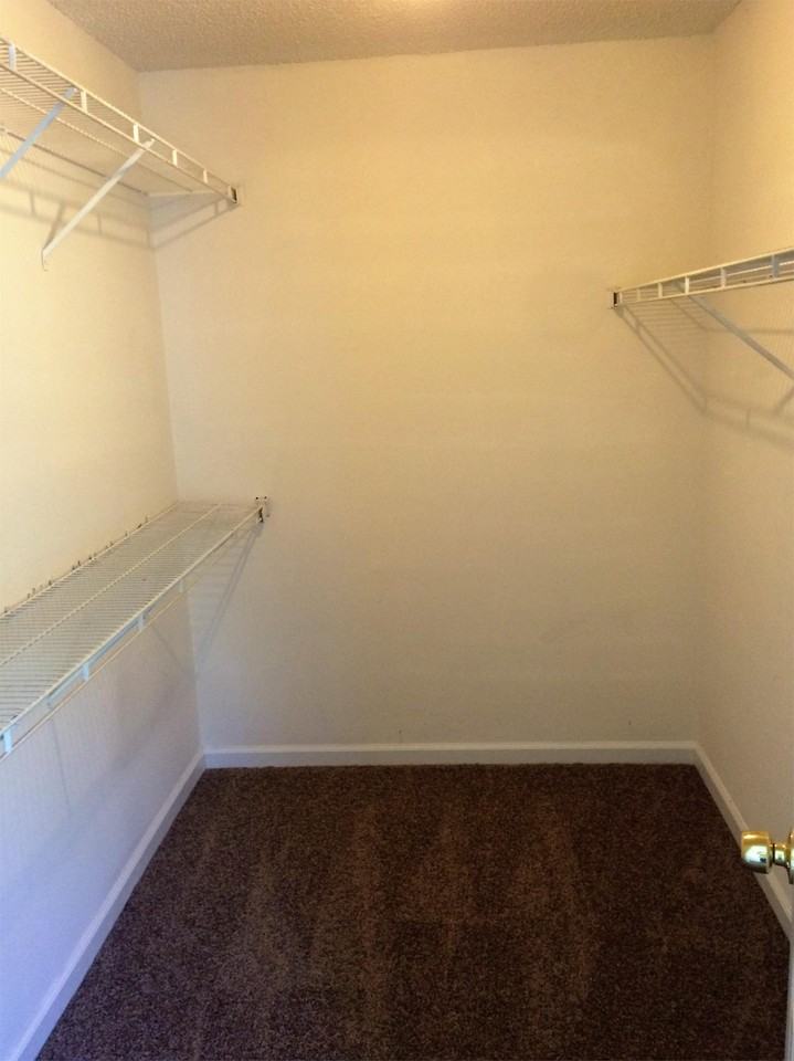 1820 Fairfax Dr #1 - Photo 7 of 13