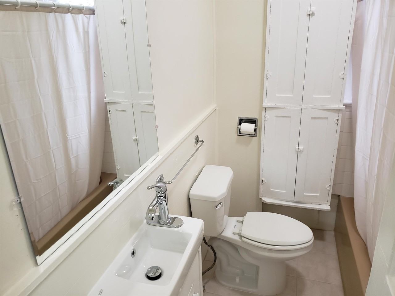 1620 Grove St #3 - Photo 7 of 11