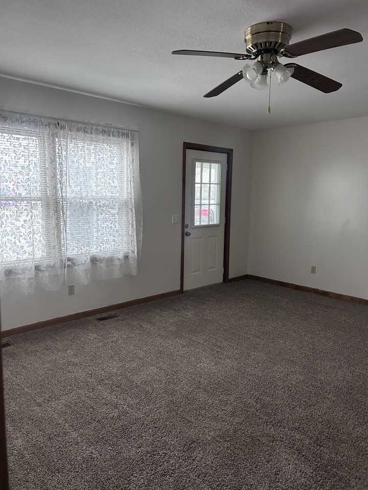 2676 S Isabella Rd #1 - Photo 4 of 23