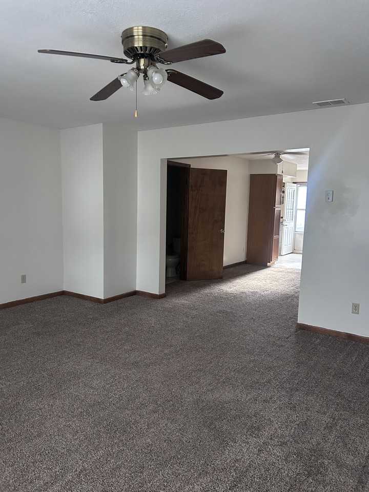 2676 S Isabella Rd #1 - Photo 5 of 23