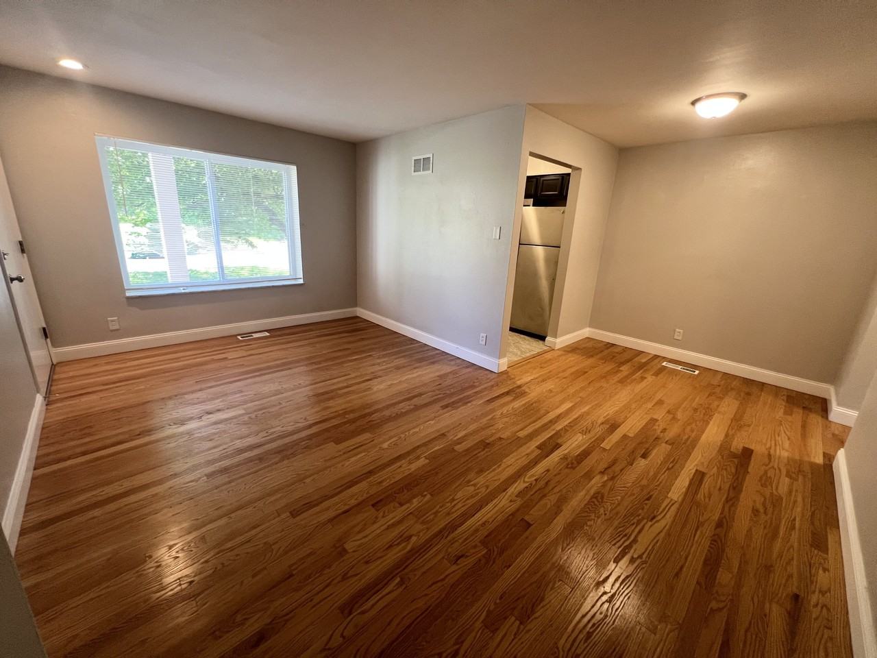 929 Brookside Ave #929A - Photo 2 of 13