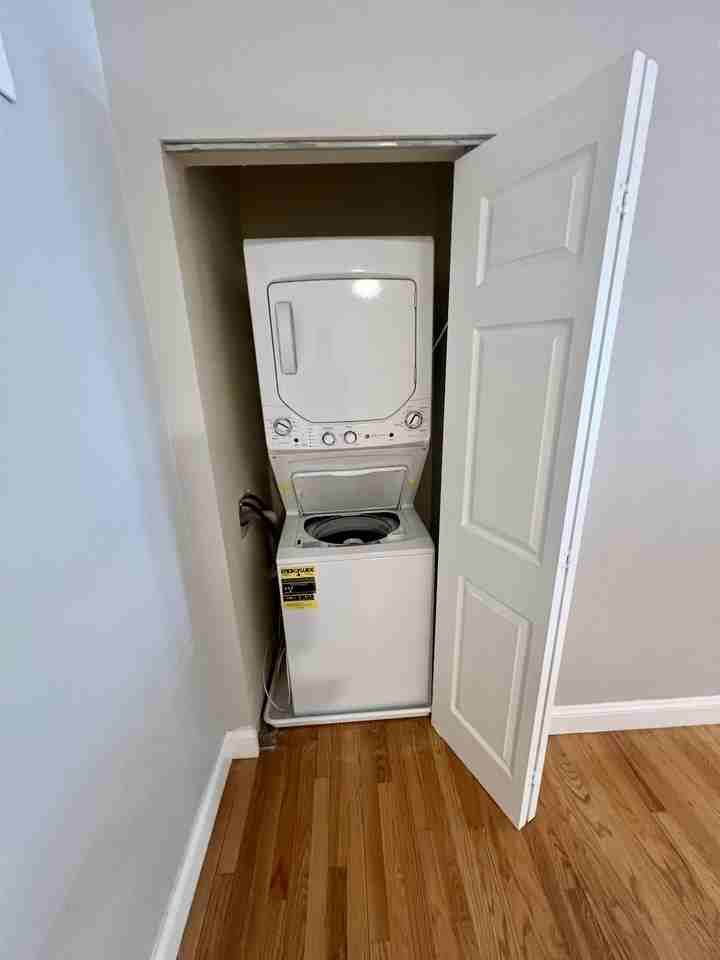 929 Brookside Ave #929A - Photo 4 of 13