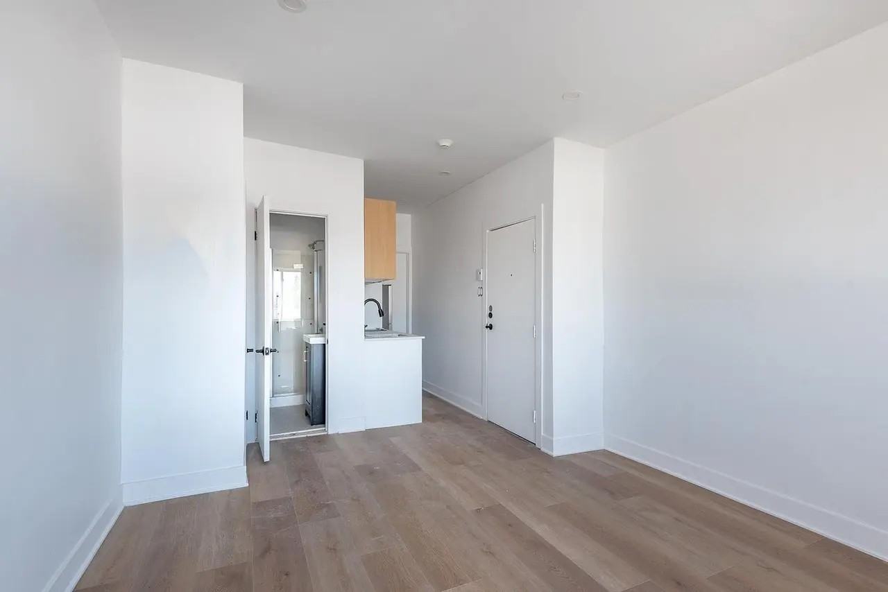 7246 Avenue Champagneur - Photo 6 of 12