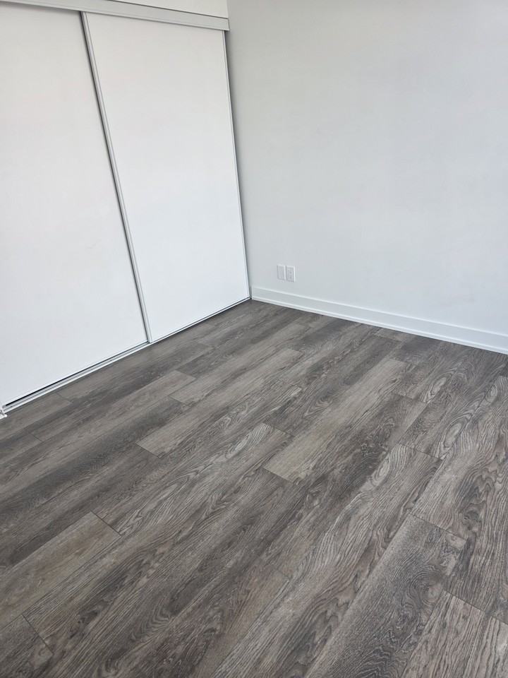 743 Warden Avenue #323 - Photo 4 of 5