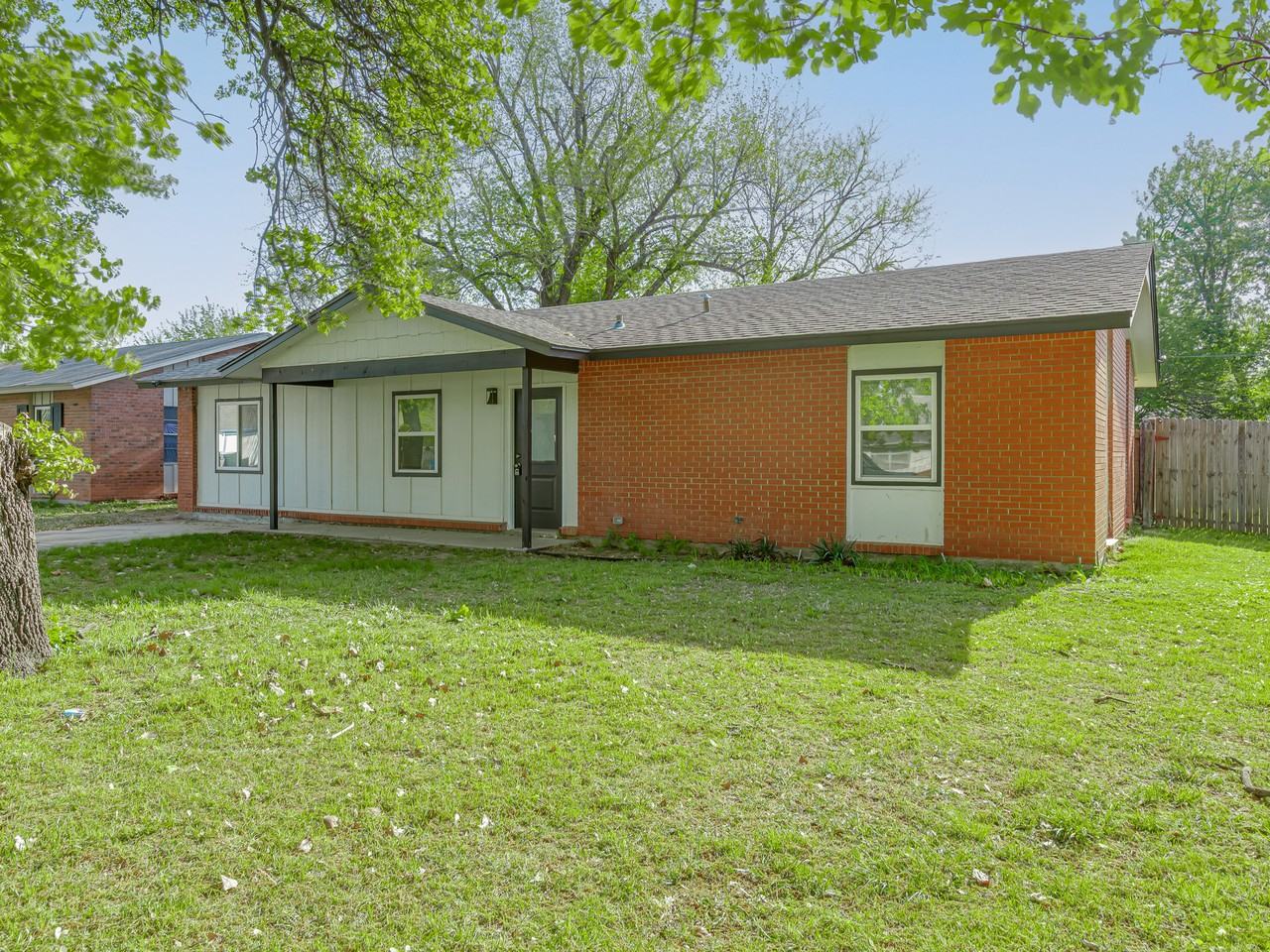 1400 Alan Ln #1