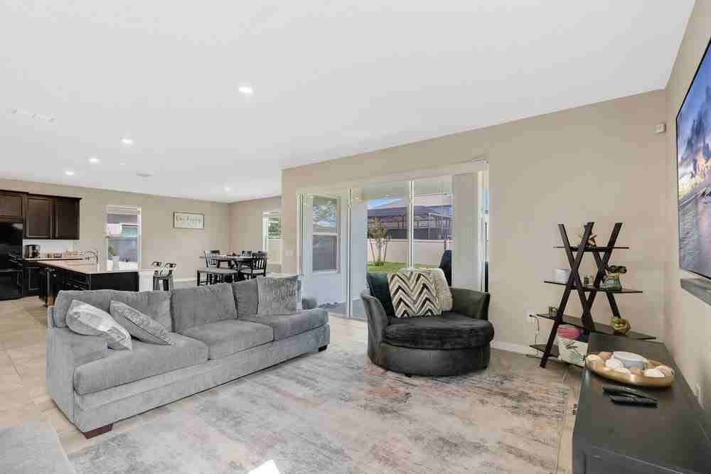 4894 Knoll Ln #1 - Photo 3 of 33