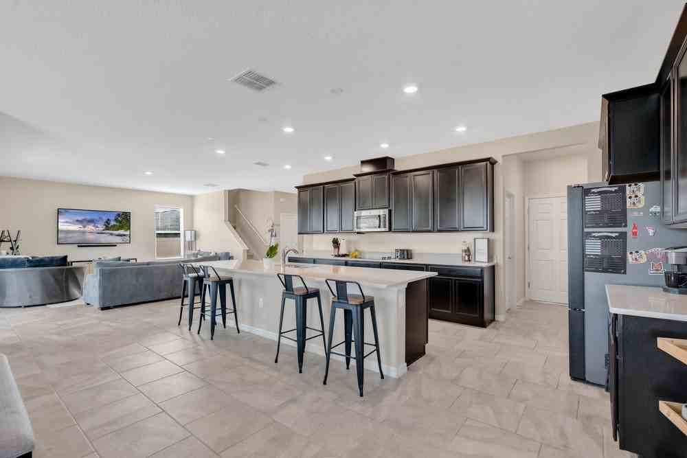 4894 Knoll Ln #1 - Photo 7 of 33