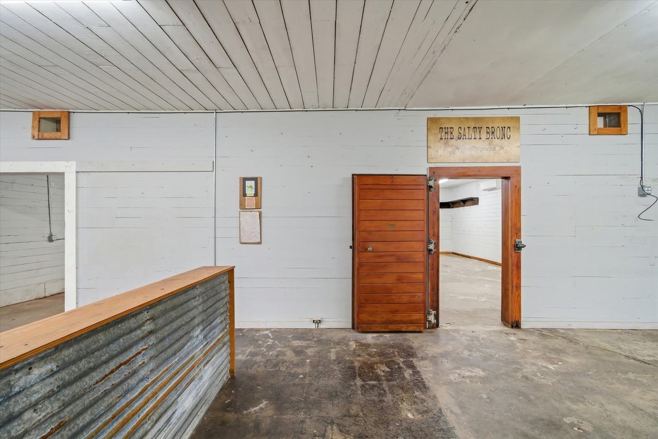 320 W Garland St #1 - Photo 4 of 13