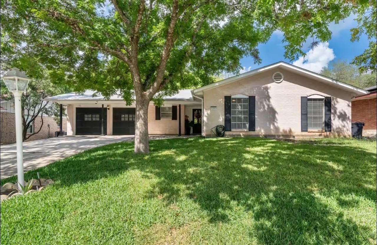 11003 Burr Oak Dr - Photo 2 of 25