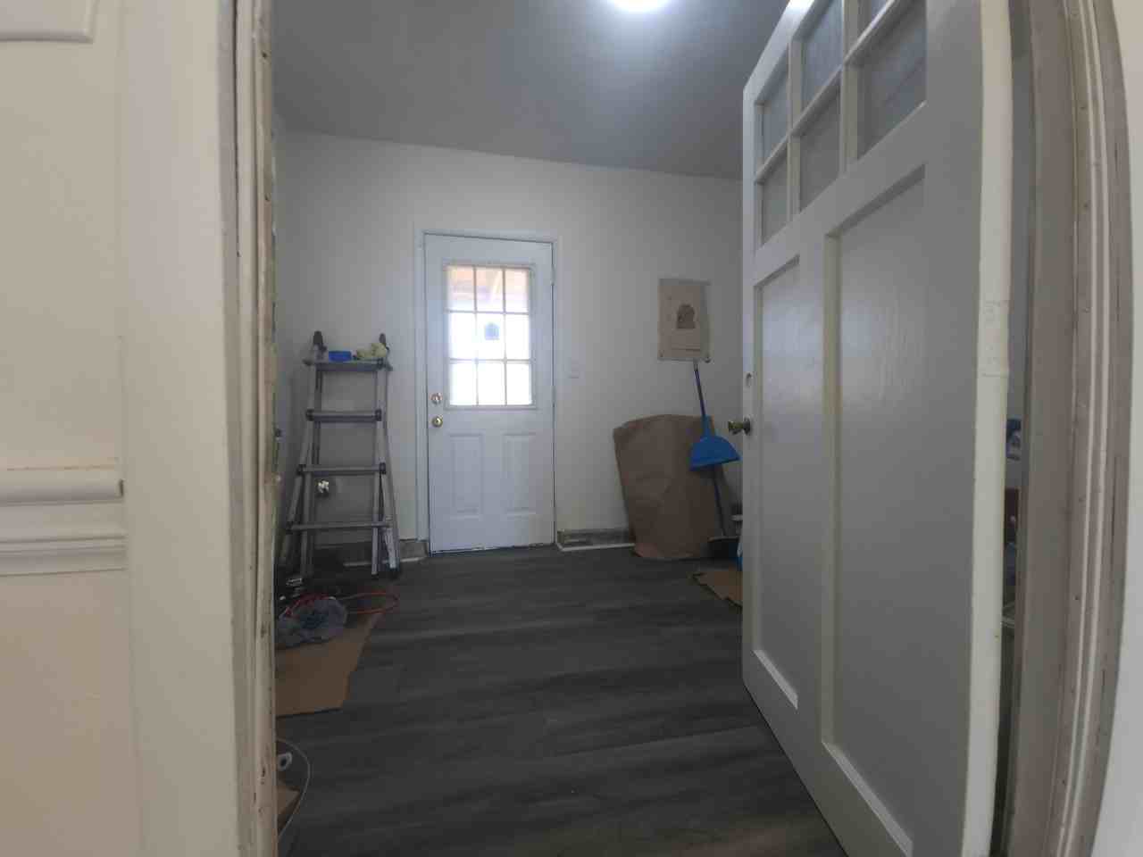 846 Drawbridge Dr - Photo 5 of 23