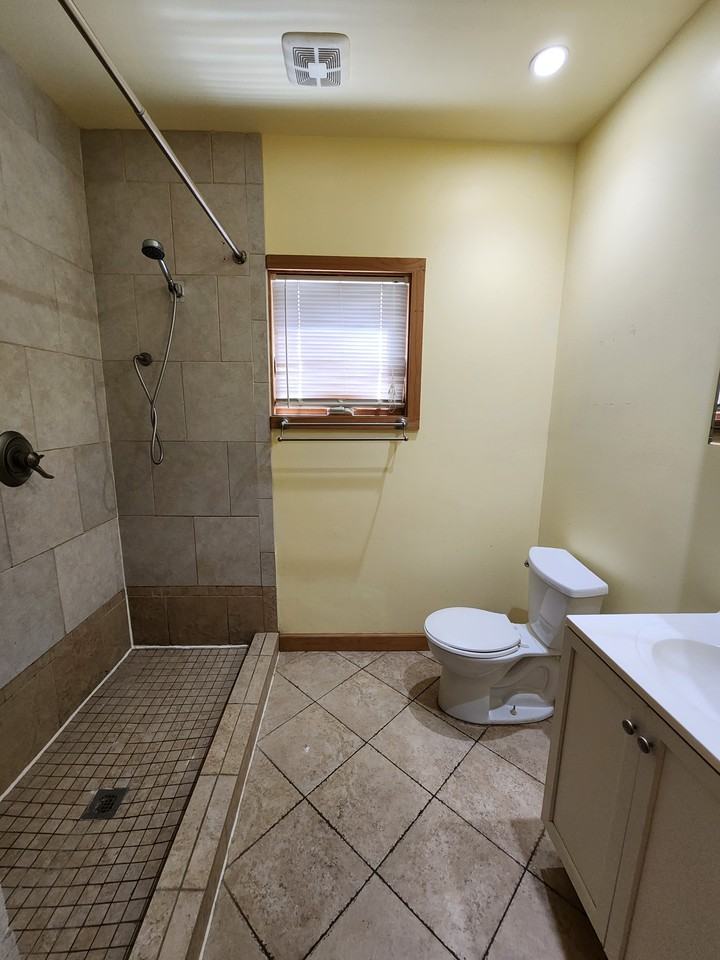 626 Water St #1 - Photo 4 of 10