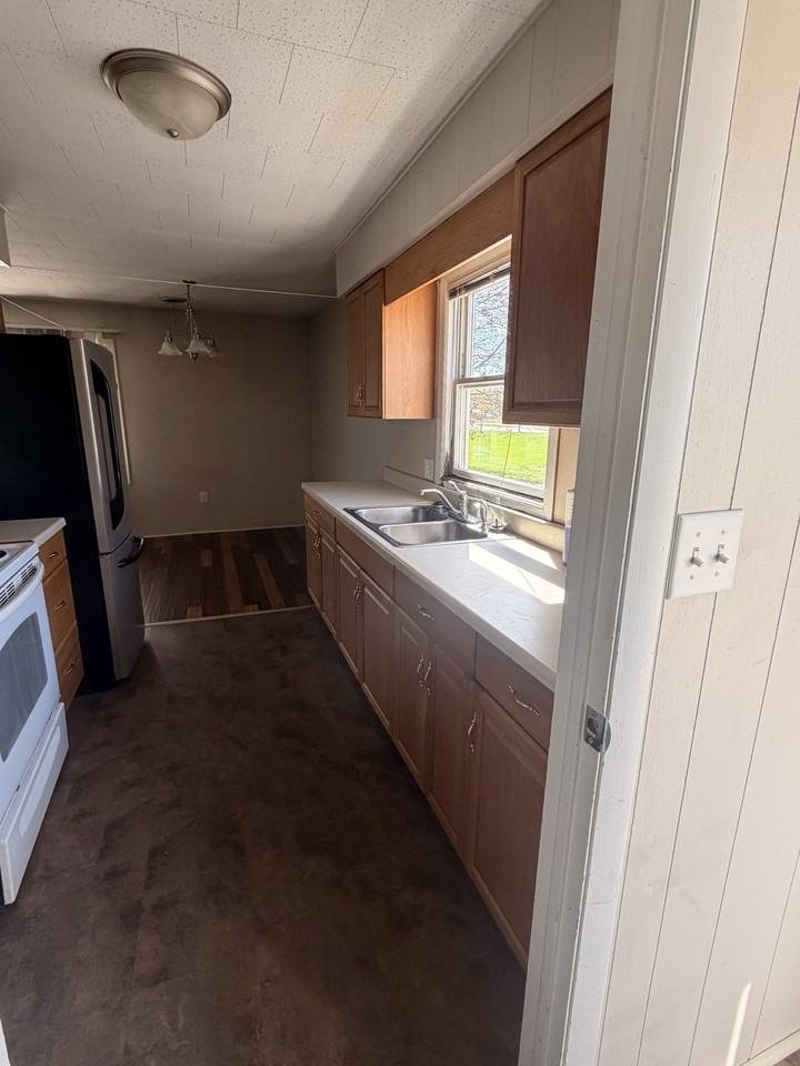 105 Tara Ct #B - Photo 2 of 13