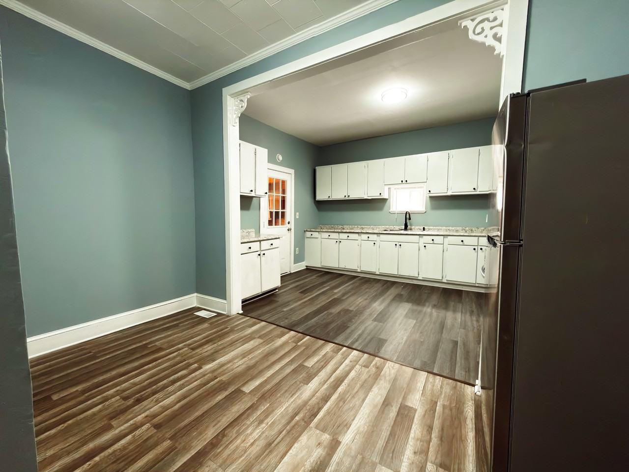 408 S 12th St #1 - Photo 5 of 8