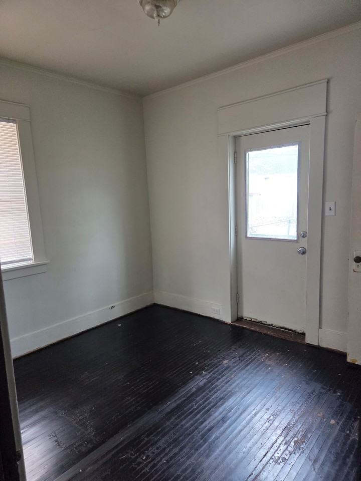 429 W Hanssler Pl #1 - Photo 6 of 7